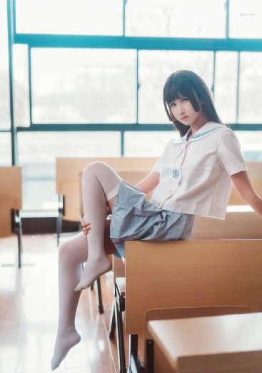 11月沟厕盗摄美女嘘嘘_日本电影完整在线观看