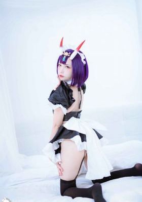 亚洲日韩偷拍精品二区_精彩花絮完整视频观看