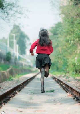 草蜢在线观看免费www_日韩影视大全在线观看