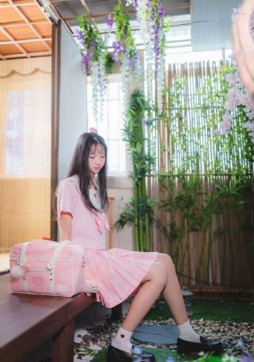 《岛国AV无码人妻水多A片乳》_最新日韩剧手机免费观看完整