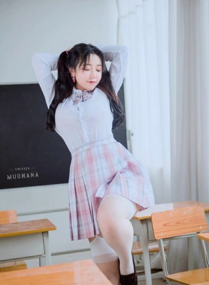 在线亚洲一区二区三区AV_中英字幕在线播放观看