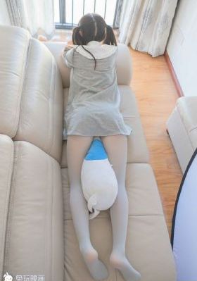 jk白丝粉嫩下面自慰喷白浆_3D高清在线手机观看