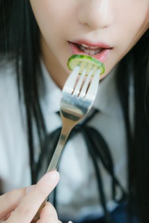 少妇下面好紧好爽好多水_DVD原版韩国电影在线观看