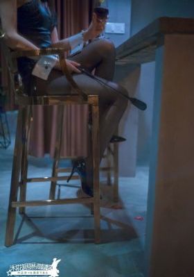 丰满胸比基尼_最新电视剧手机免费观看完整