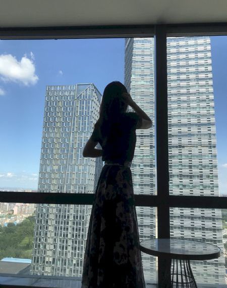 自拍乱伦中文综合_院线抢先手机在线观看