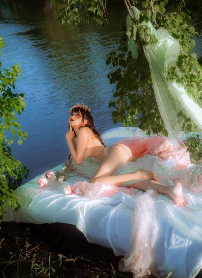 新婚夜第一次深深挺进_清晰本草中国在线观看免费