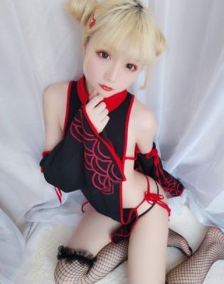 《少妇又色又爽又紧的A片乳》_中英字幕在线影院观看