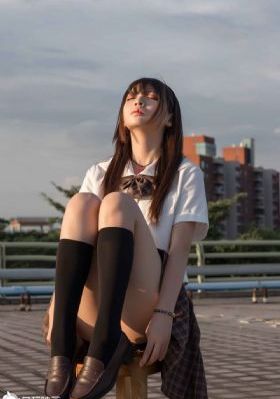 爆乳美女一区_清晰字幕高清版在线观看