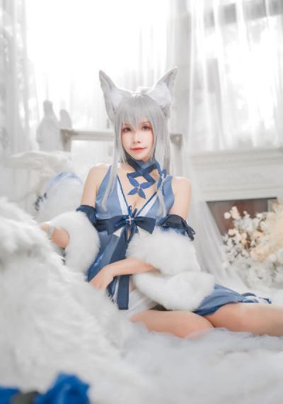 和美女在荒岛生存_2019国语免费全集观看