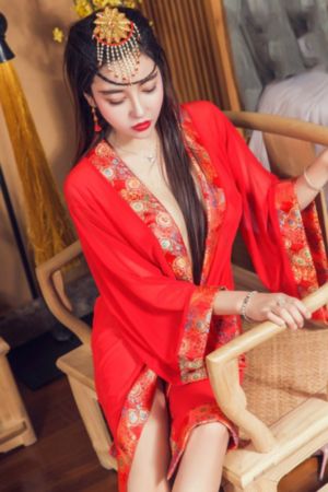 穿越大秦天生神力的小说_HD720P高清在线观看