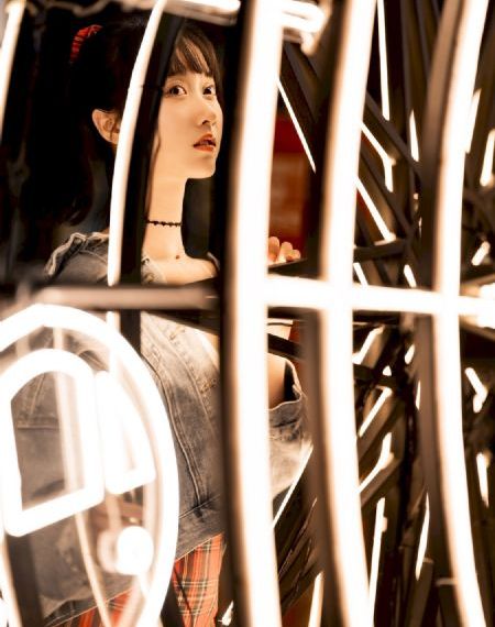 芬妮国产极品视频_90分钟完整版成人在线观看免费