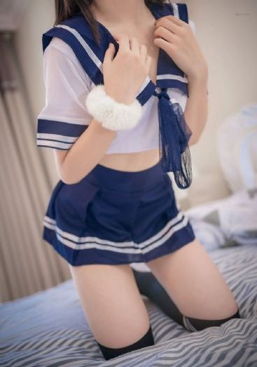 丰满秘书自慰_高清加长版免费手机观看